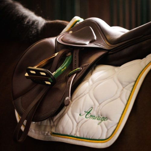 xhorse-aksesoria-siodla-anatomia-siodla-budowa-i-funkcje-czesci-panele-lej-strzemiona